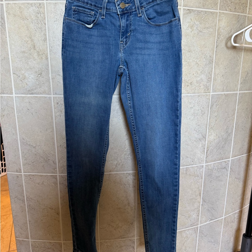 Levi's Women's Skinny Jeans in Blue 535 size 27
